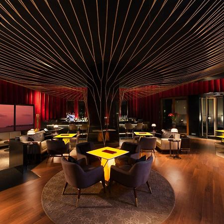 Hotel The Oberoi Bombay Esterno foto The interior of the lounge