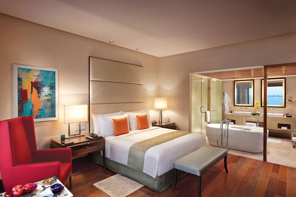 Hotel The Oberoi Bombay Esterno foto A suite at the Taj Bengal