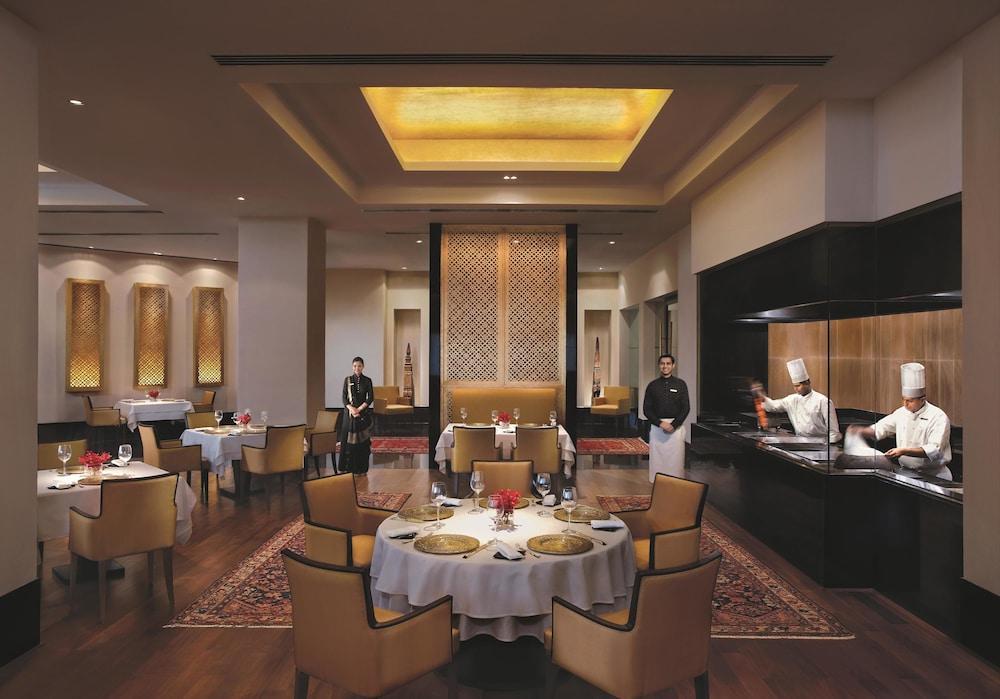 Hotel The Oberoi Bombay Esterno foto The restaurant at the Taj Mahal Palace
