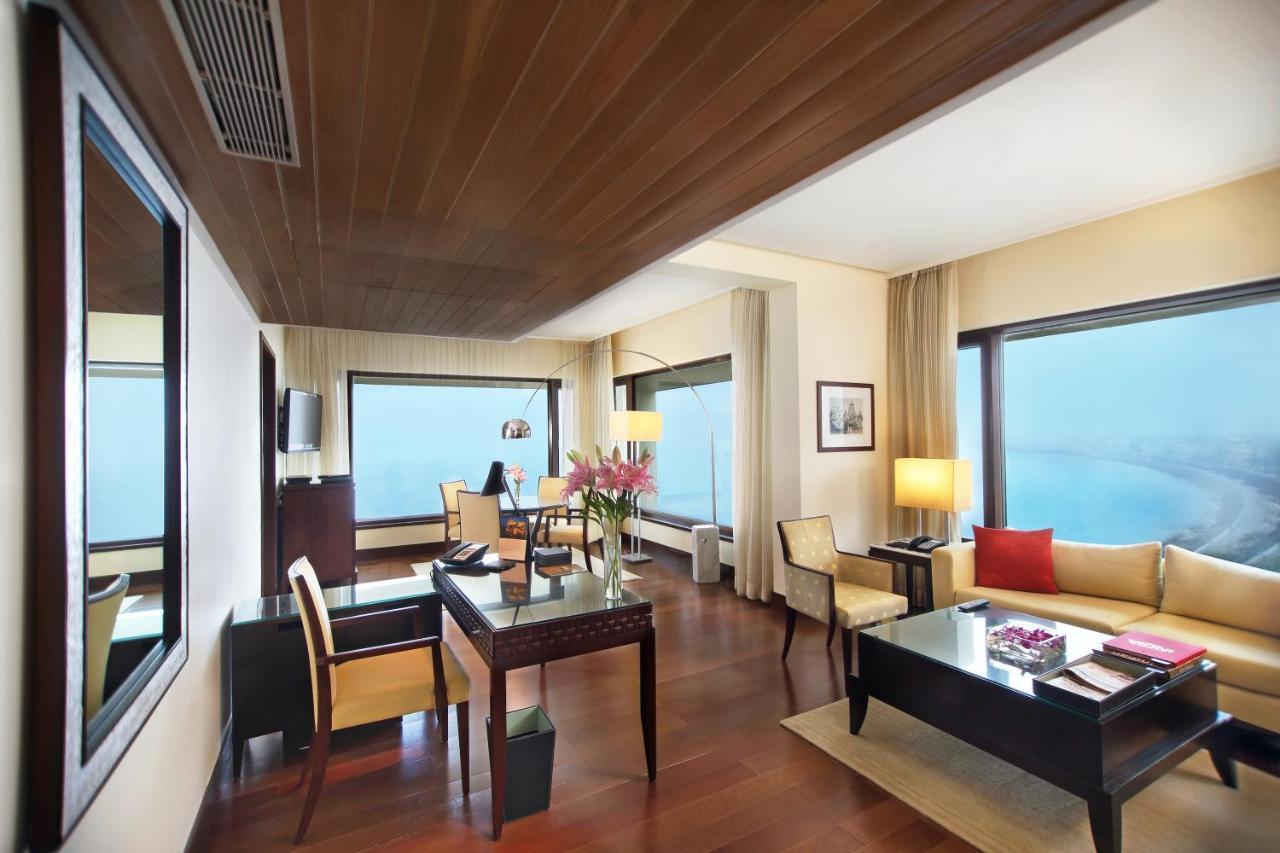 Hotel The Oberoi Bombay Esterno foto A suite at the Taj Mahal Palace, Mumbai