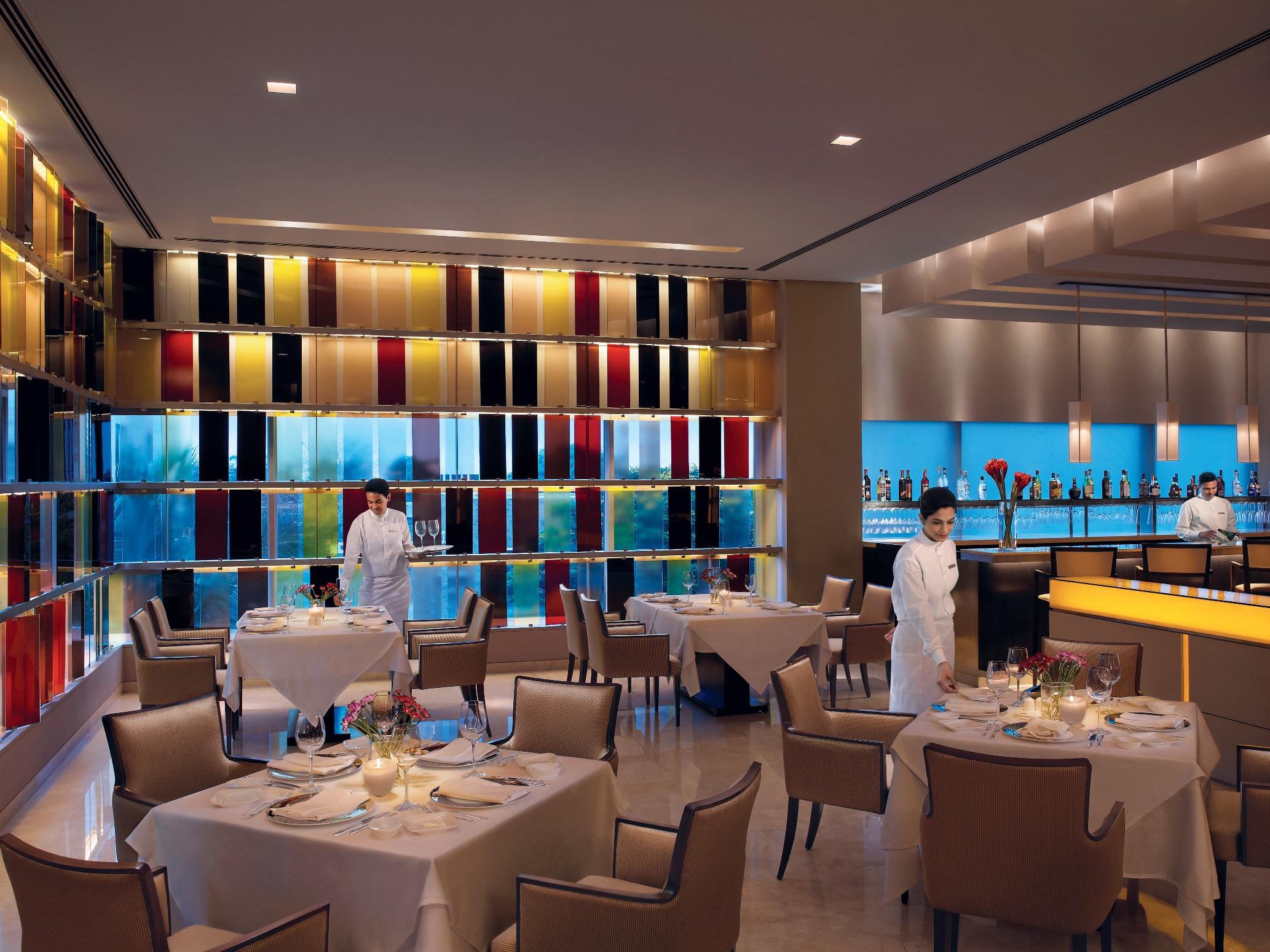 Hotel The Oberoi Bombay Esterno foto The restaurant at the Mandarin Oriental, Dubai