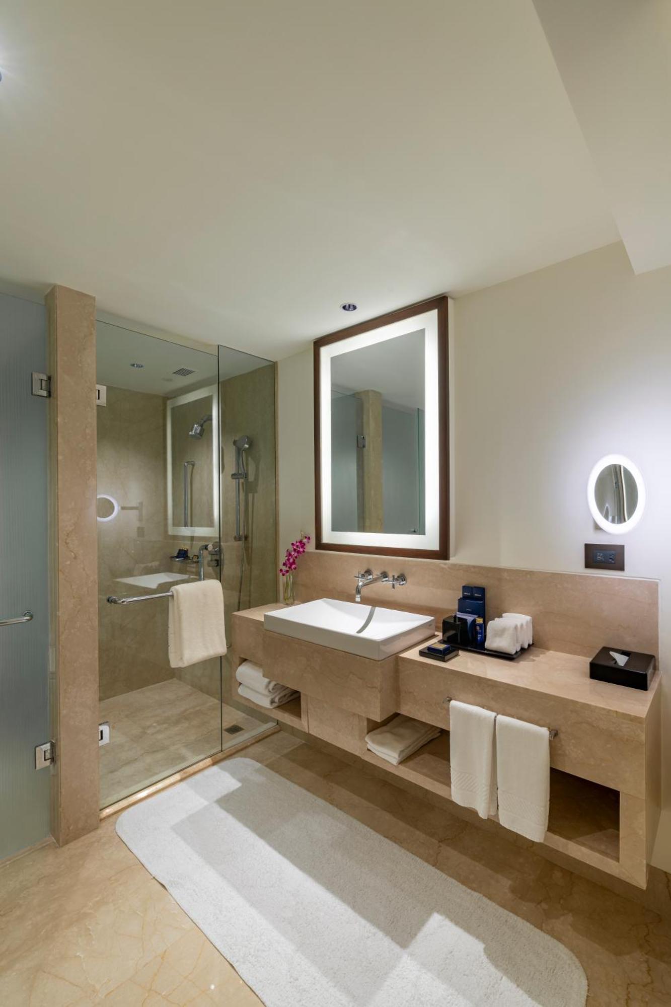 Hotel The Oberoi Bombay Esterno foto Bathroom