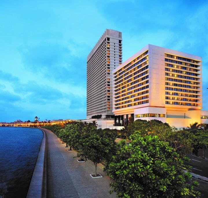 Hotel The Oberoi Bombay Esterno foto The Royal River Hotel