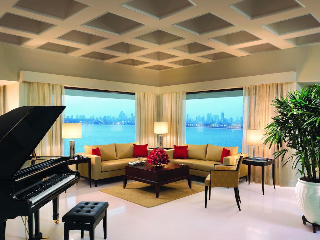 Hotel The Oberoi Bombay Esterno foto The living room of a Presidential Suite