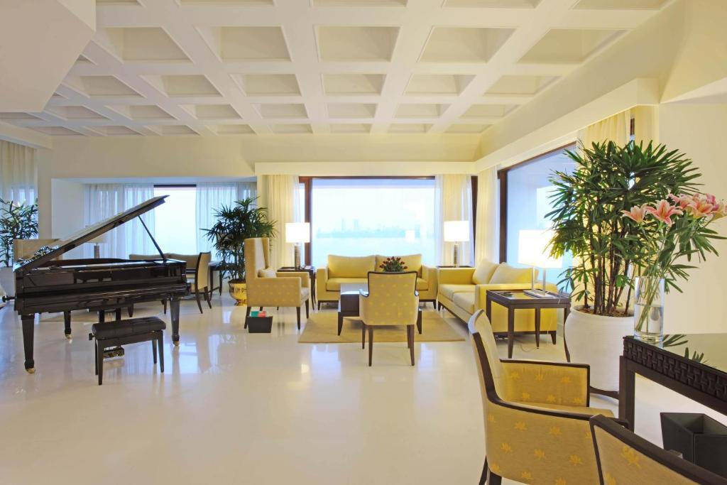 Hotel The Oberoi Bombay Esterno foto The lobby of the hotel